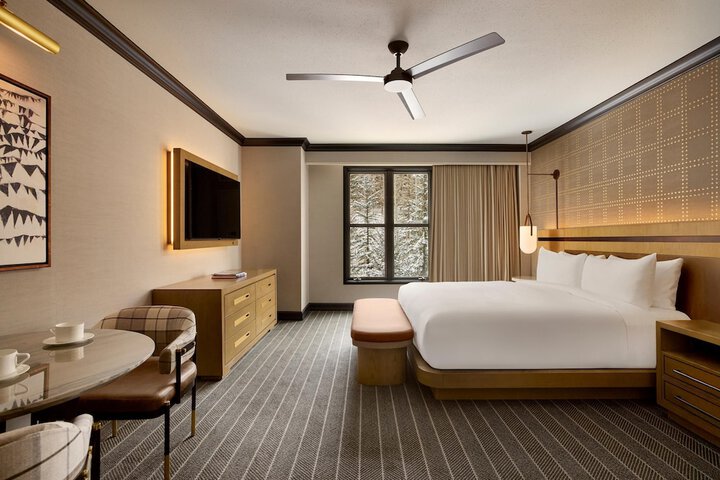 Room 45 of 186