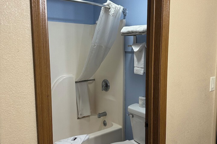 Room 15 of 36