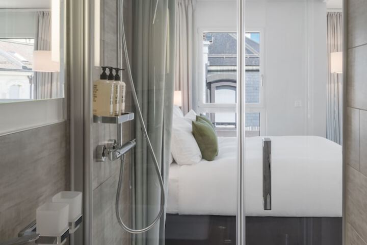 Room 20 of 32
