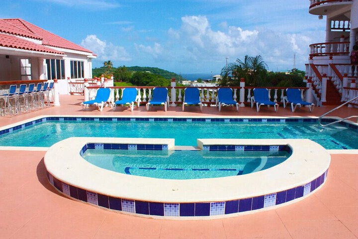 Pool 29 of 49