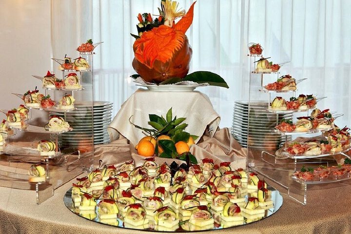 Dining 63 of 93