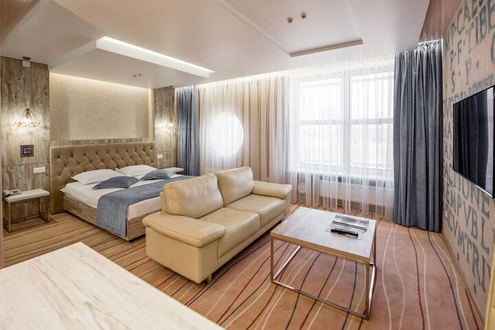 Room 6 of 34
