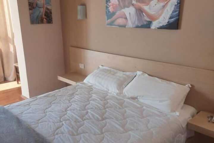 Room 21 of 71
