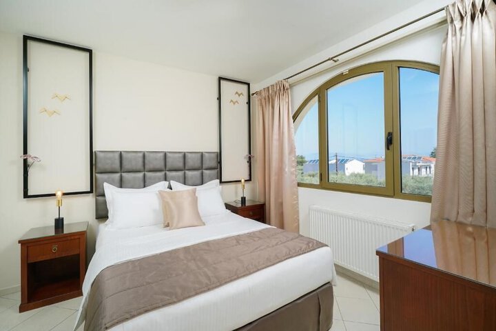 Room 12 of 75