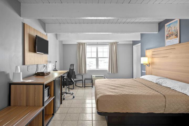 Room 3 of 39