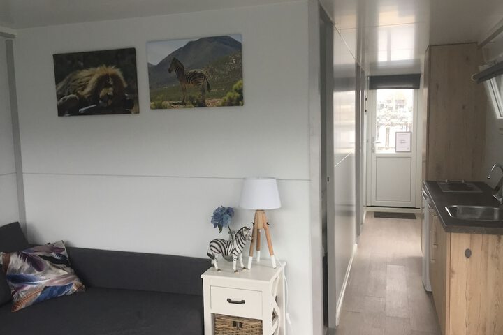 Room 17 of 50