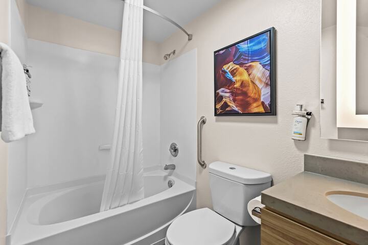 Room 15 of 27