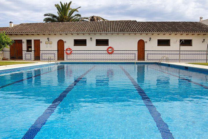 Pool 46 of 72