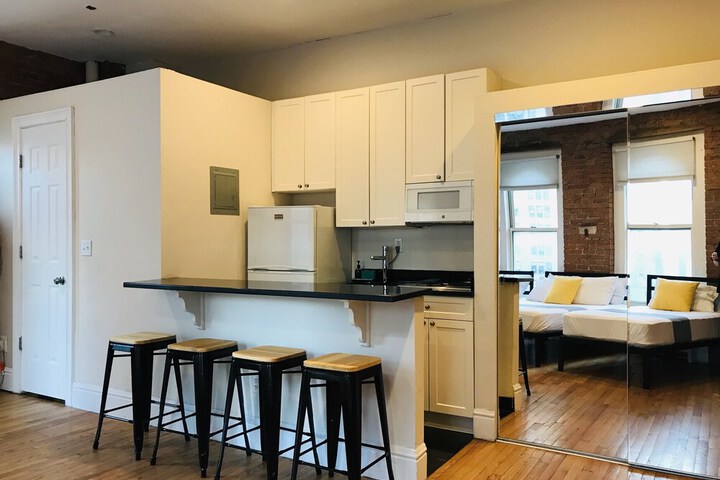 Room 18 of 48