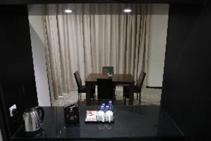 Room 4 of 36