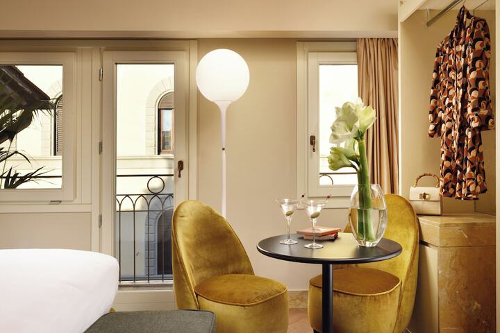 Room 22 of 68