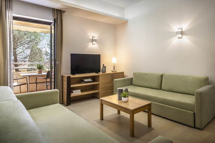Room 15 of 70