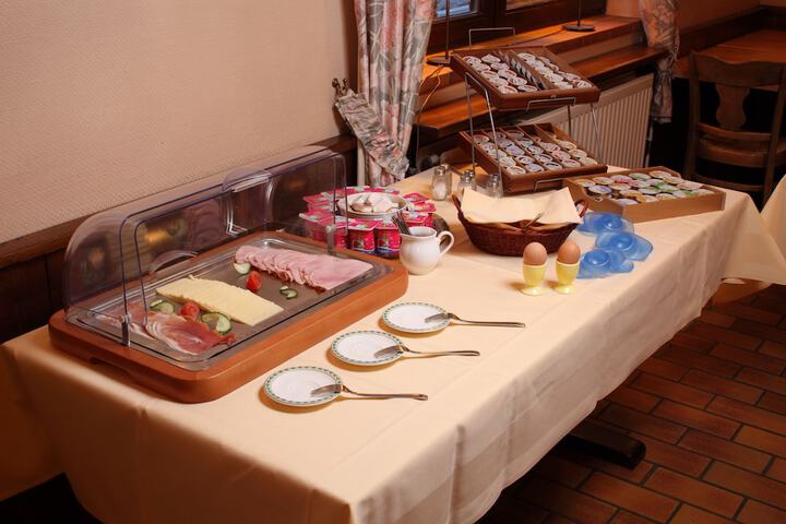 Dining Photos