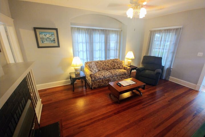 Room 5 of 19