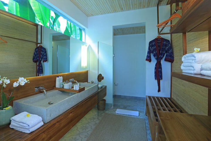 Room 21 of 72