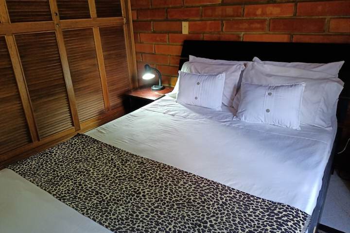Room 6 of 20