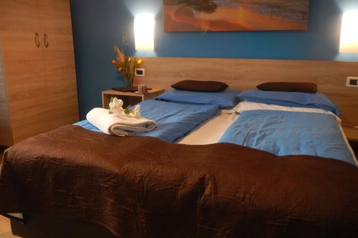 Room 17 of 75