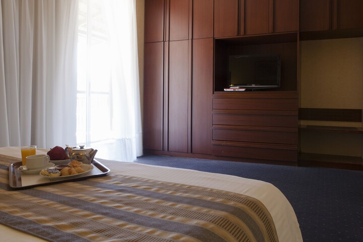 Room 6 of 53