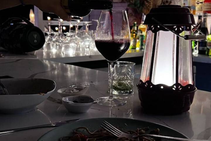 Dining 29 of 37