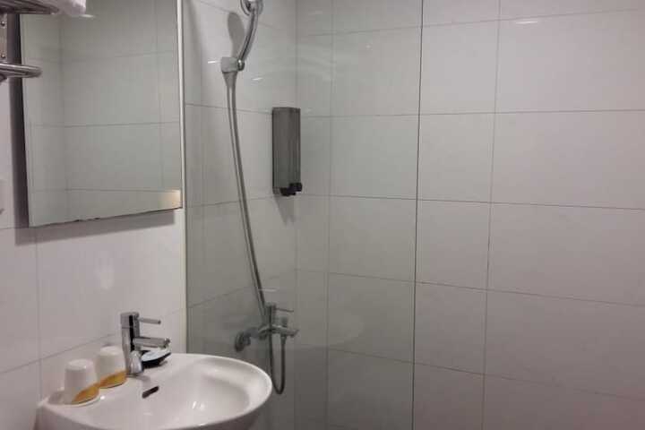 Room 15 of 20