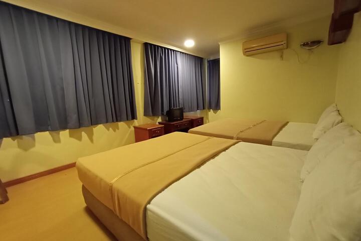 Room 22 of 40
