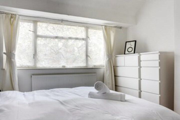 Room 14 of 15