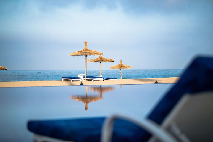 Pool 63 of 207