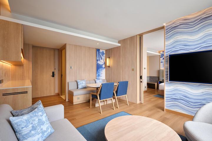 Room 18 of 45