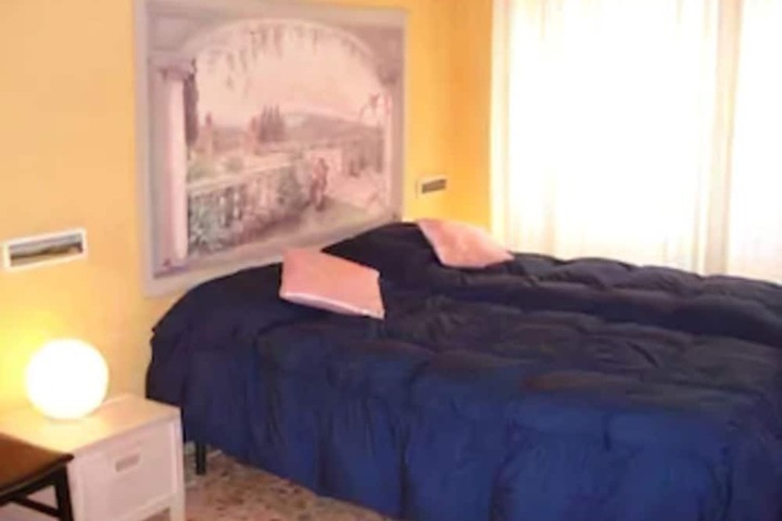 Room 6 of 26