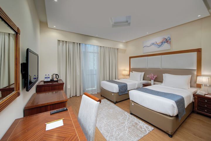 Room 6 of 36