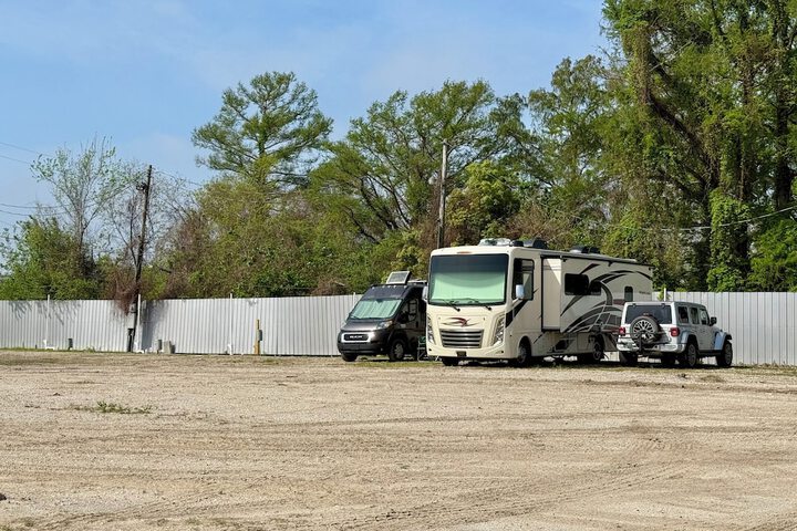 Property Grounds 21 of 22