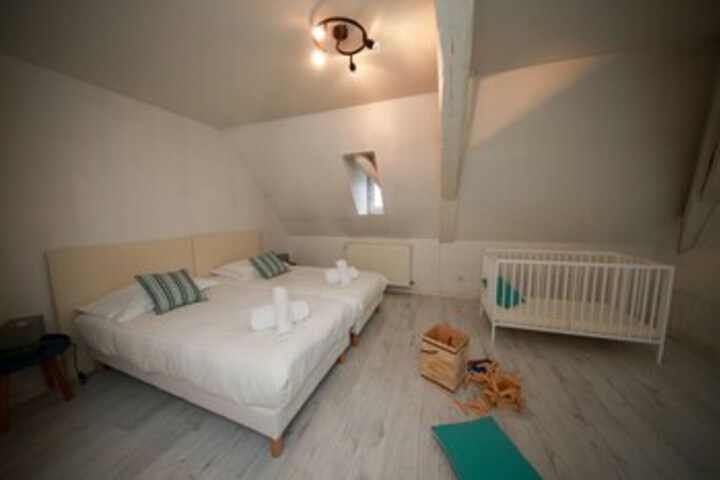 Room 34 of 38