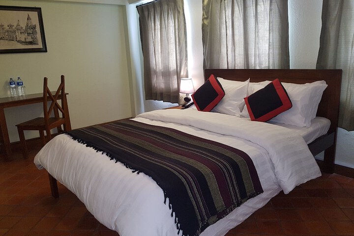 Room 12 of 40