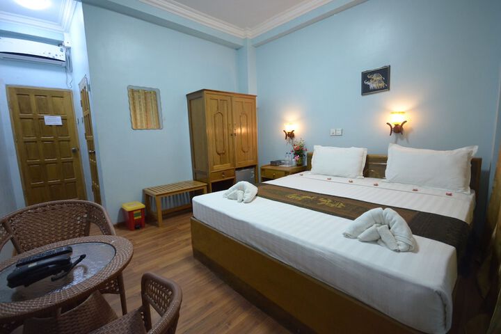 Room 8 of 35