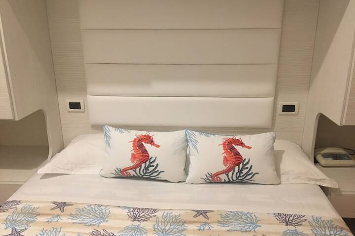Room 17 of 62