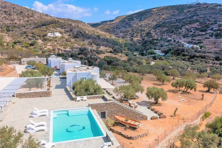 Ktima Vrisiana in Sifnos
