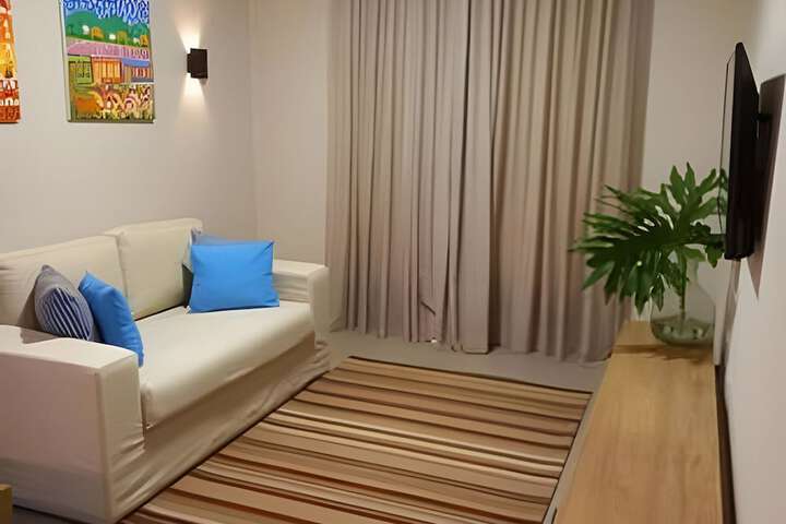 Room 2 of 13