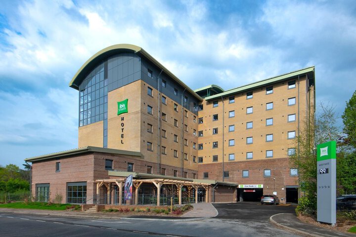 Hotel 95 of 98