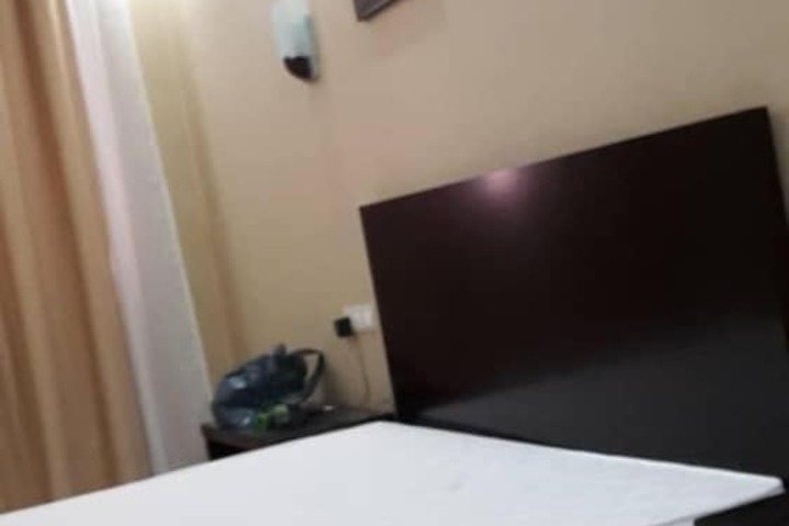 Room 9 of 22