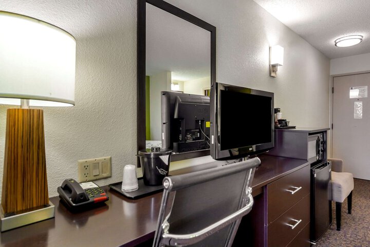 Room 29 of 50