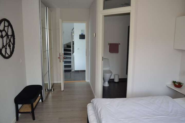 Room 21 of 135