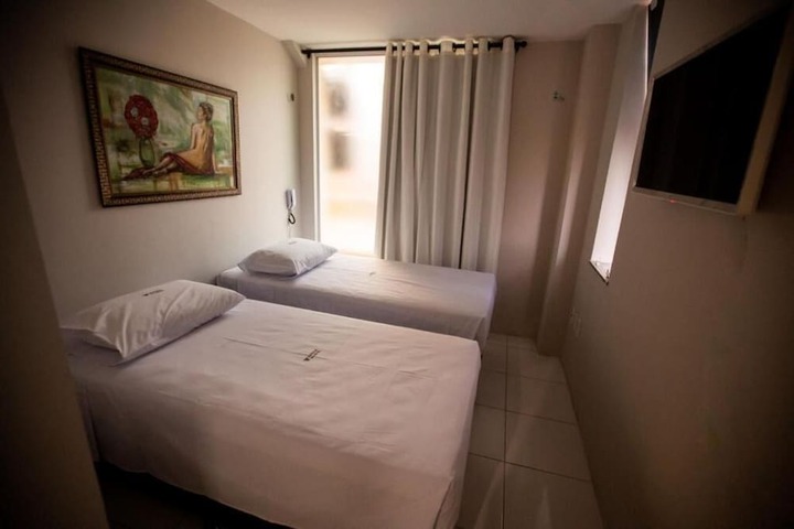 Room 7 of 31