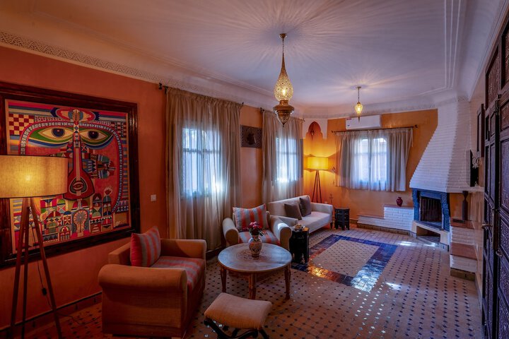 Room 16 of 24