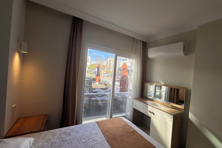 Room 142 of 171