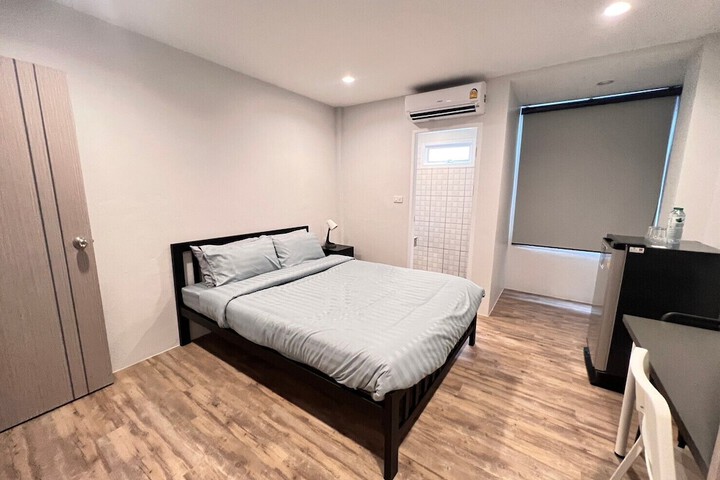Room 7 of 37