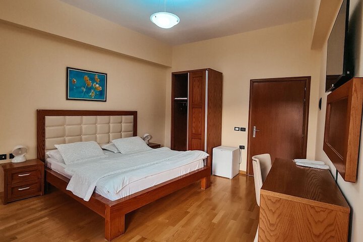 Room 9 of 57