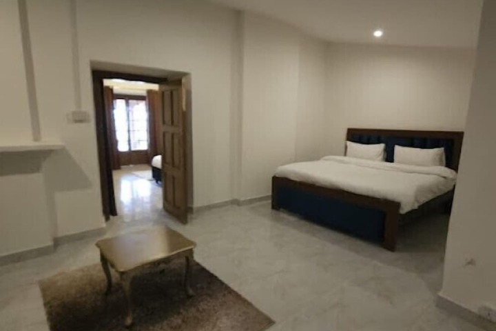Room 5 of 19