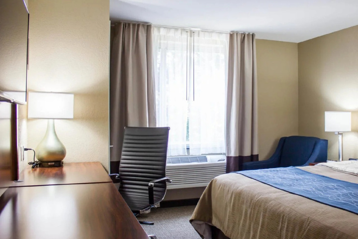 Room 3 of 15
