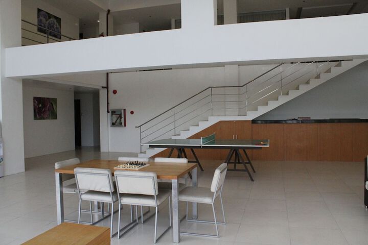 Business Center 125 of 159