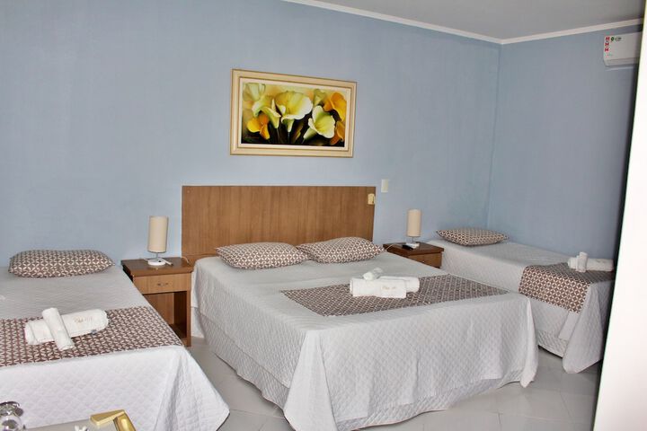 Room 5 of 43